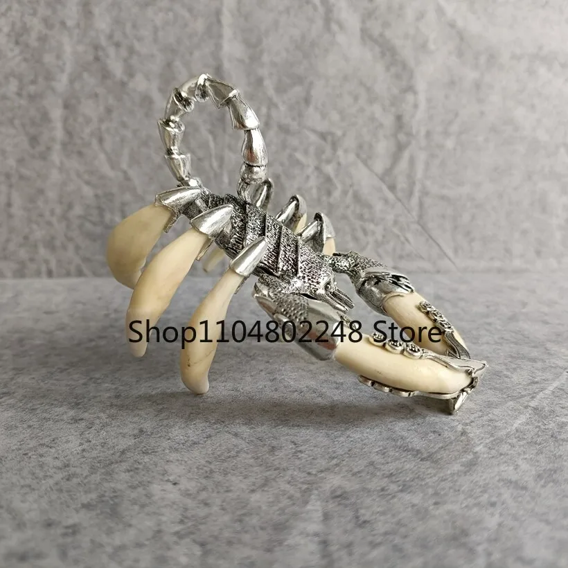 Old Chinese Teeth of wolves Tibetan silver Scorpion Pendant decorate Statue 295