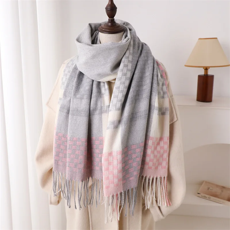 

Classics Luxury Winter Warm Women Plaid Scarf Cashmere Shawls Street Thick Neckerchief Everyday Wraps Pashmina Foulard Tassel