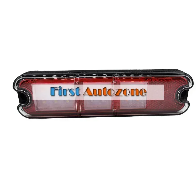 

2056824 LED Tail Light 12 Volts Sealed For Hyster Forklift 5800372-074