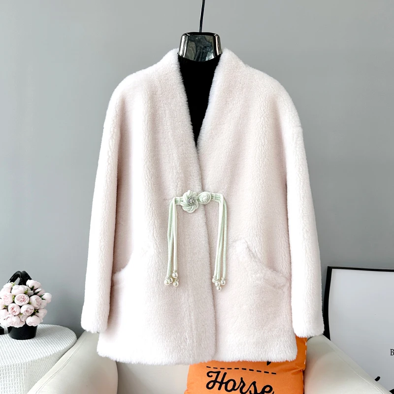 

2023 Young Winter New Lamb Fur Casual Coat Female Sheep Shearling Coat V-neck Medium-length Warm Jacket JT3482