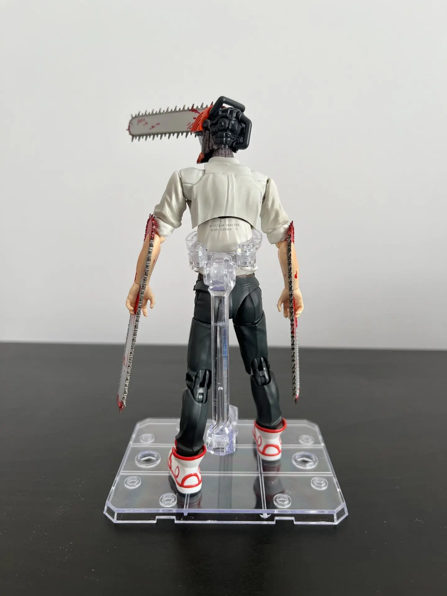 Bandai 15cm anime motosserra homem figura em pé denji shf aciton figura substituição rosto mão modelo brinquedo boneca coleção presente pvc