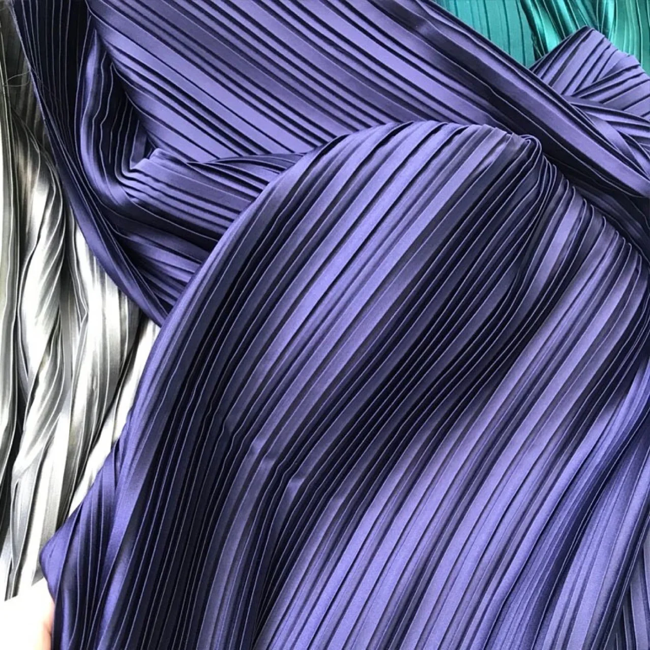 Obrázek 6: Připoutat se imitace hedvábí plisované textilie, box‑pleat crinkled textil, náhrada výtvarník materiál pro high‑end garment DIY šicí