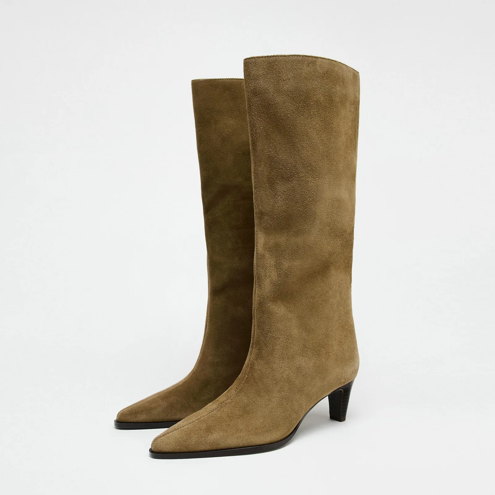 Stylish Knee High Suede Boots for Women - Chunky Heels