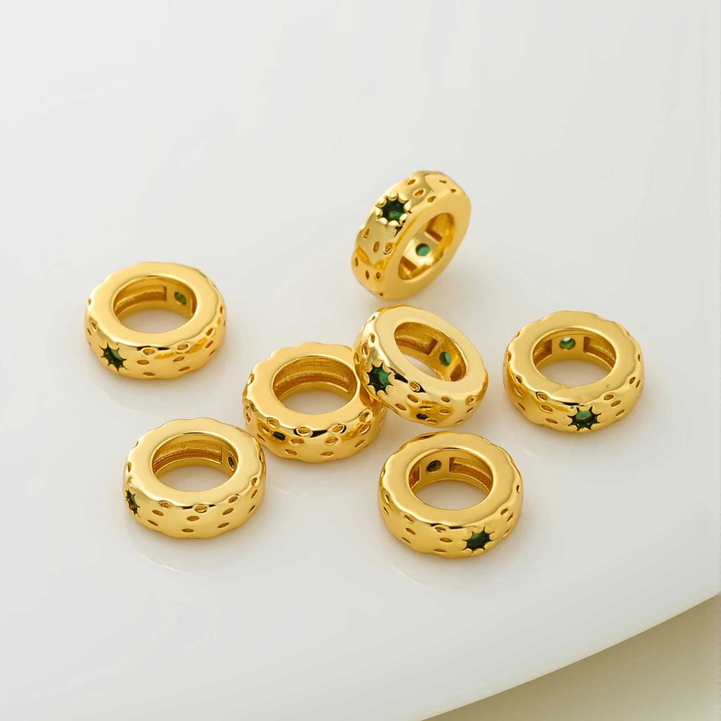 Perline distanziatrici in rame color oro 14/18 carati, perline per la creazione di gioielli Perline distanziatrici in zirconi intarsiati Collana fai da te/Bracciali Accessori