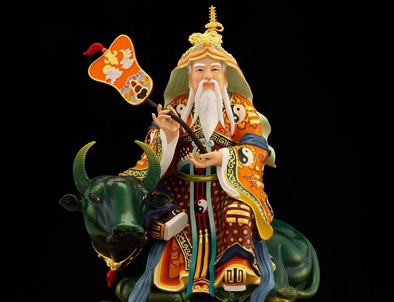 Pure copper painted Taishang Laojun god statue Buddha statue Morality Tianzun Laozi riding an ox to go out of customs