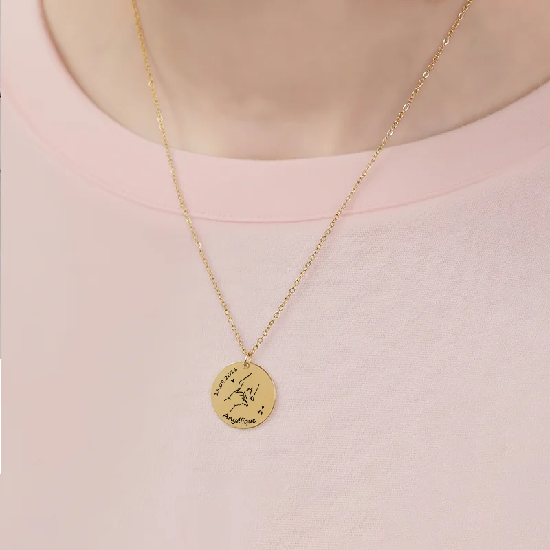 

Customized stainless steel handshake graphic baby mom stainless steel necklace female family necklace mother day gift