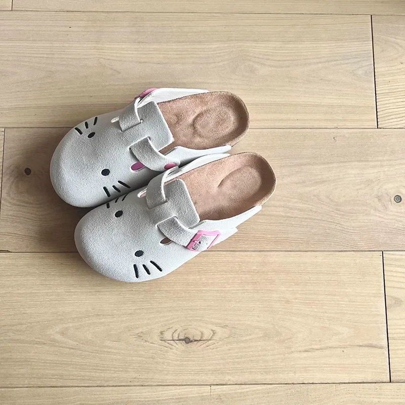 Sandal Mule kartun Hello Kitty Suede, sandal bulat ujung tertutup Platform tebal untuk wanita