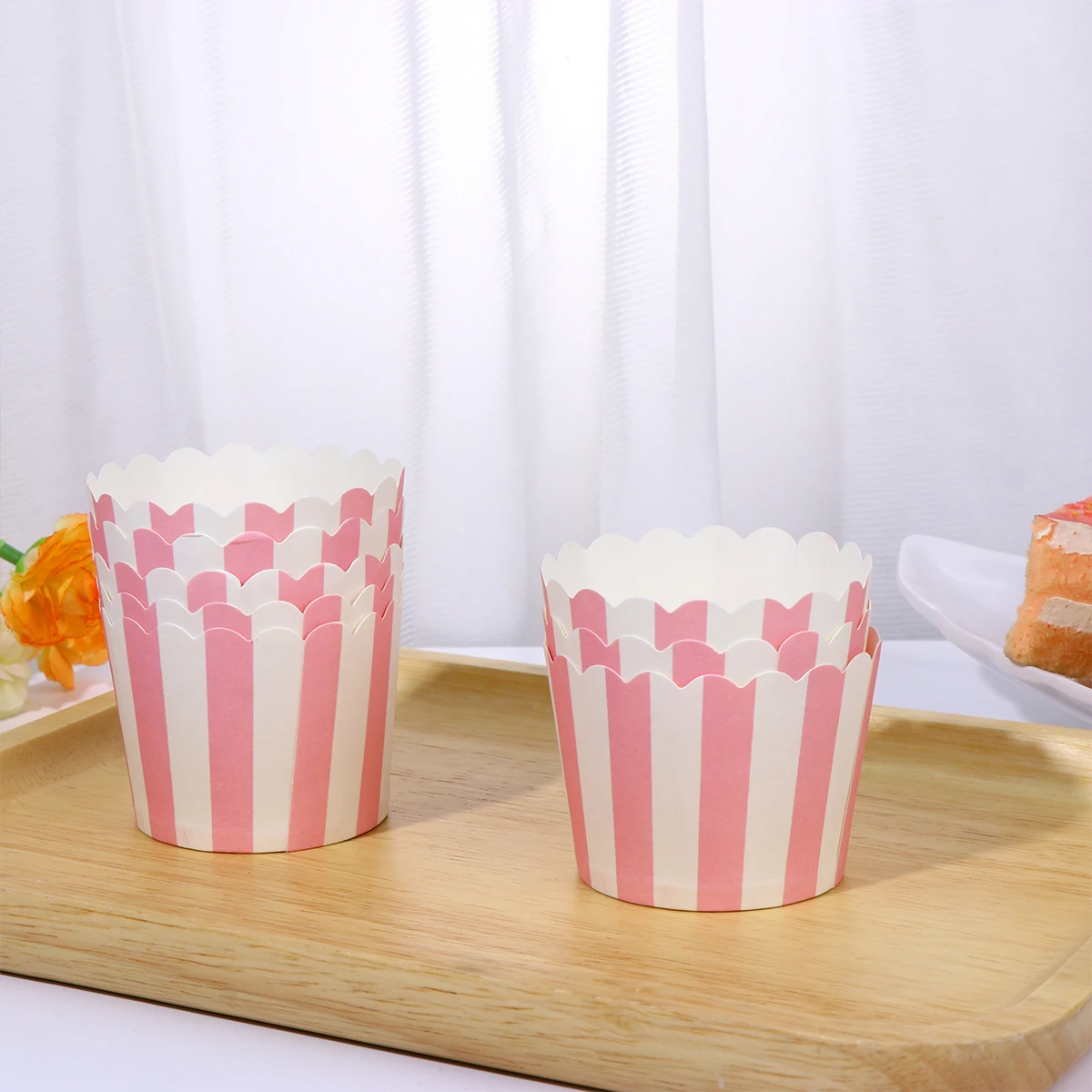 

150pcs Paper Cake Cups Heat Resistant Non-Stick Baking Liners Party Dessert Holders for Bakery Restaurant 12oz