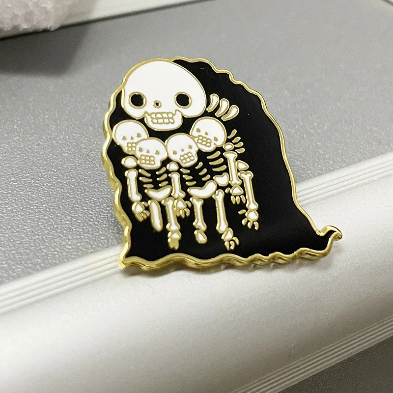 Gravelord Nito Ghost Hard Enamel Pin Skull Skeleton Game Badge Ideal Accessory Gifts for All The Dark Souls Fans
