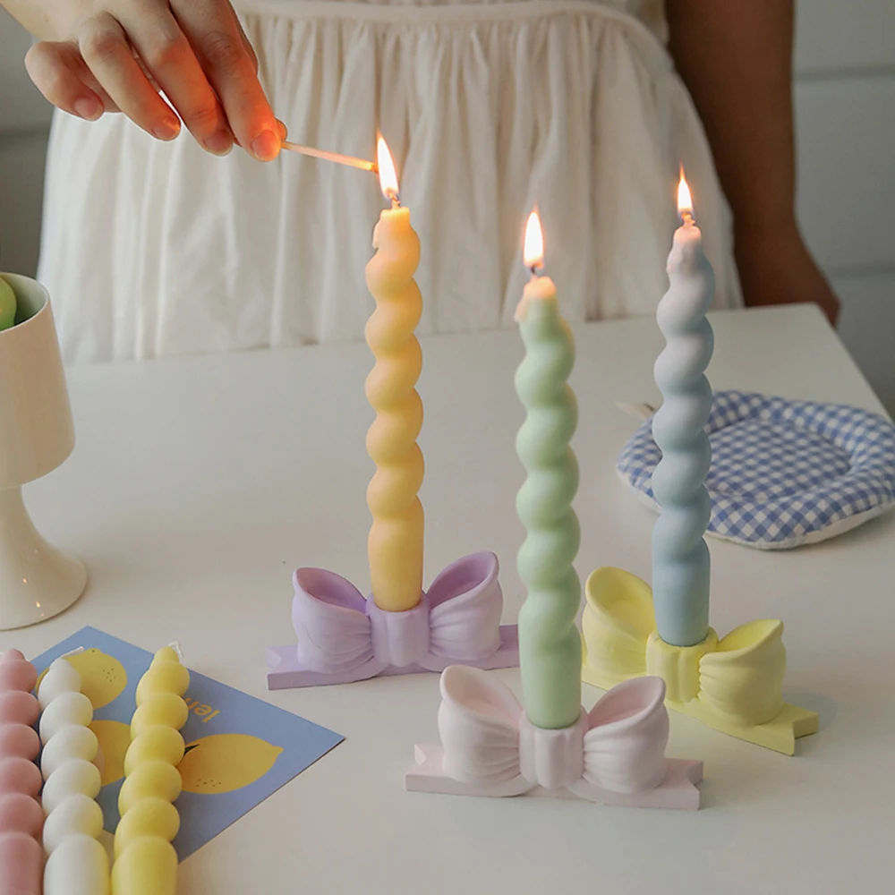 1 Pcs Cute Long Pole Candlestick Stylish Plaster Scented Table Decoration Trendy Bow Candlestick for Romantic Setting