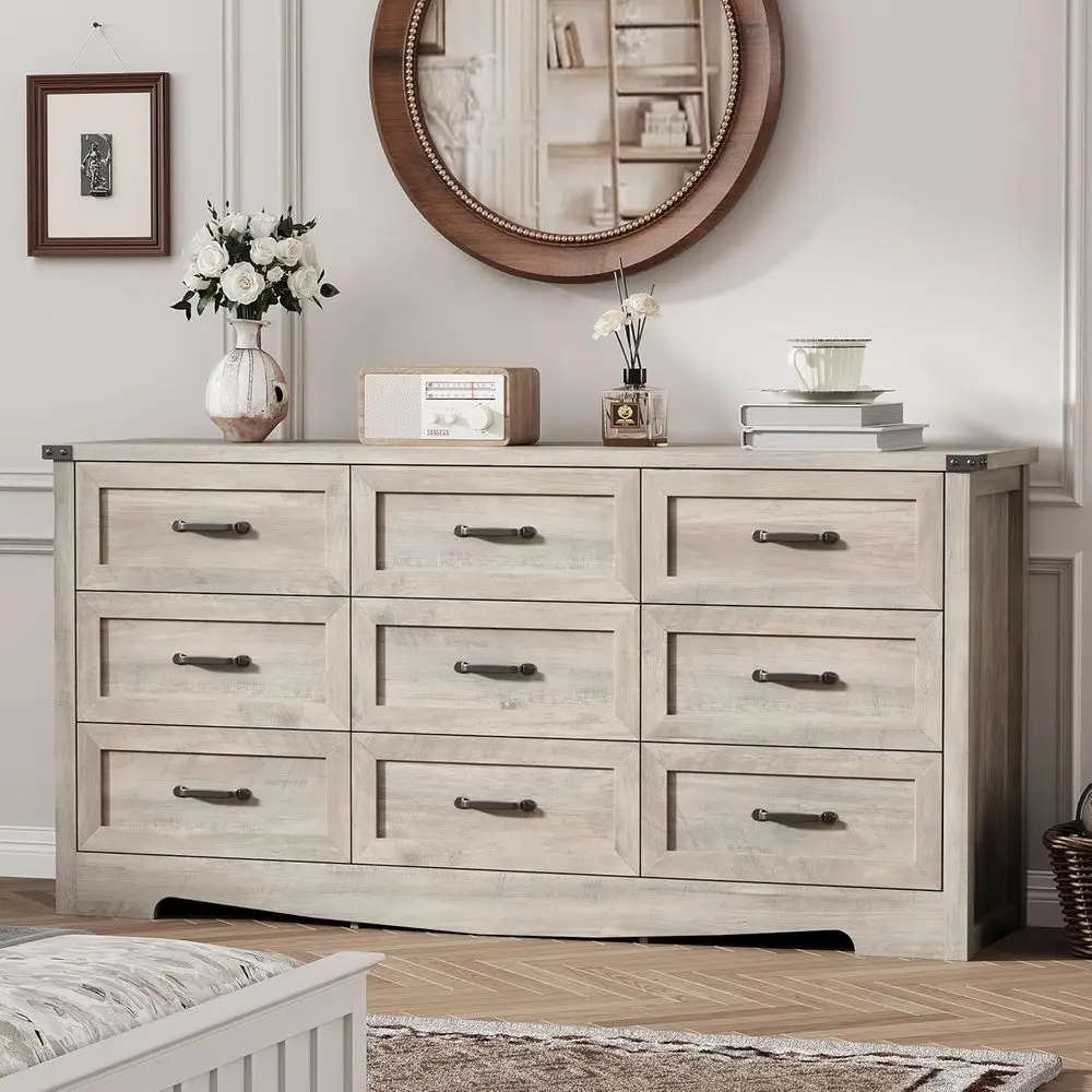 Commode moderne en bois à 9 tiroirs avec rangement profond, poignées en métal, adaptée à la chambre, au salon et à l'entrée