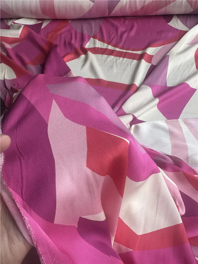 1 meter 95% Mulberry Silk 5% Spandex 18 Momme Georgette Silk Fabric Pink Geometry Printed 136cm 53