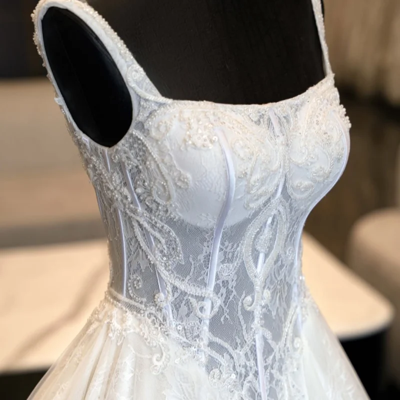 Lace White Appliques Wedding Dresses of Off-Shoulder Decal A-line Decal Tull Layering off-shoulder Bridal Gowns Made Customized