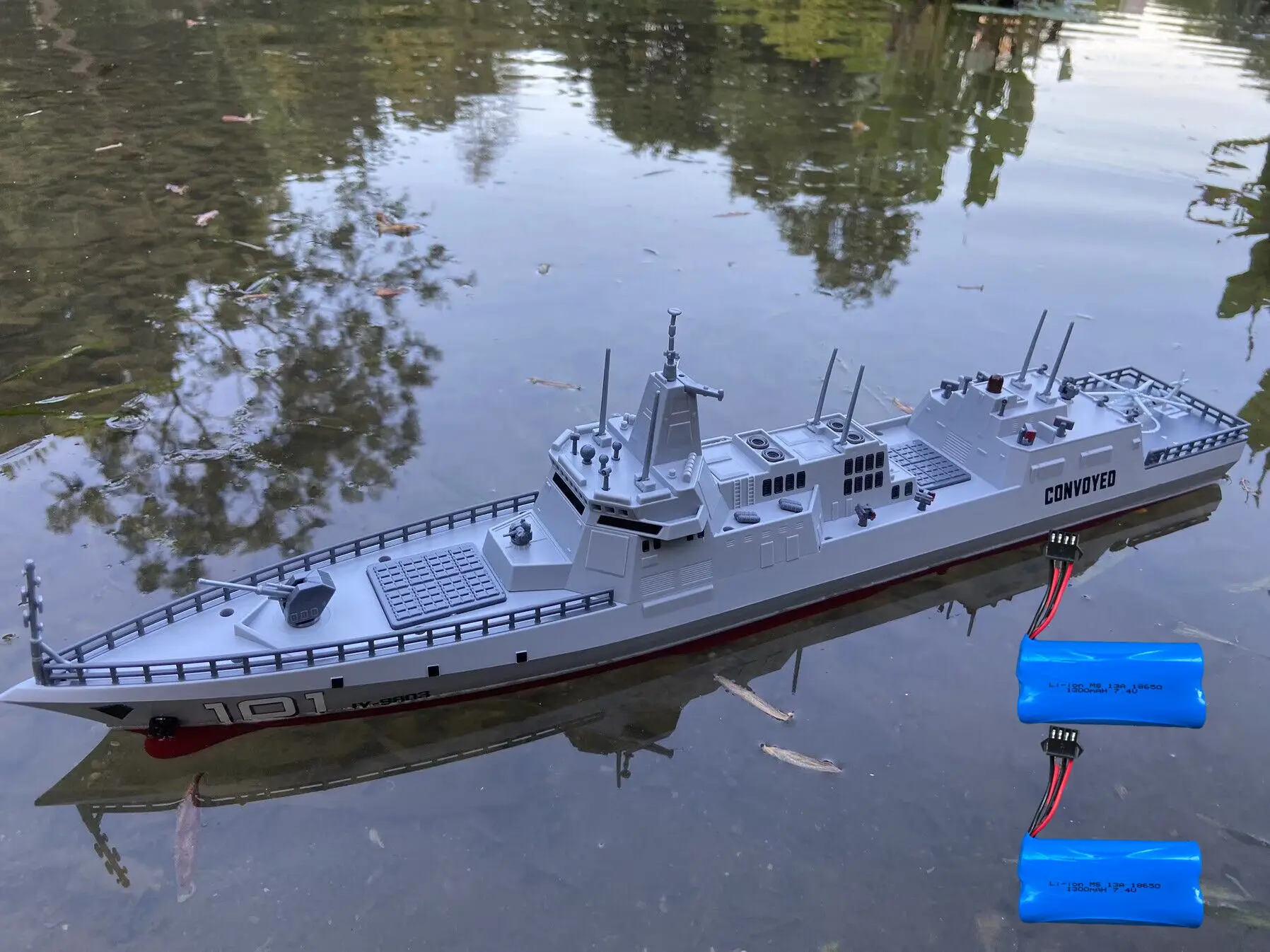 

Large 60CM remote-controlled warship missile destroyer 2.4G remote-controlled ship model suitable for adults and children (dual