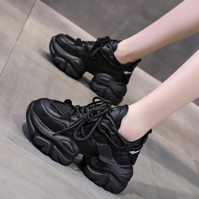 Nowa moda Damskie buty do tenisa Chunky Trampki dla kobiet Wiosna Jesień Gruby spód Tata Buty Damskie PU Skórzane trampki na platformie