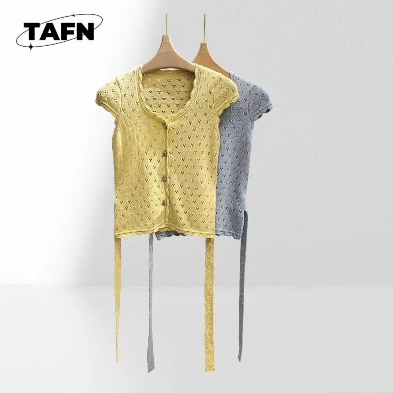 

Women Stylish Button Down Shirt Long Sleeve Blouse for Daily Wear Elegant and Comfortable Stylish Button Down BB1818