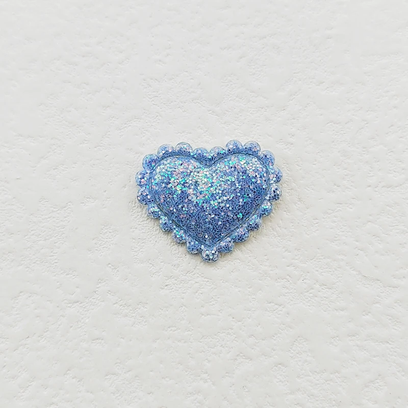 100 Stück 2,5x2,1CM Mini Glänzende Herz-Applikationen zum Aufnähen auf Kleidung, Hüten, DIY-Kopfbedeckungen, Haarspangen, Schleifen-Deko-Accessoires – Detail 10