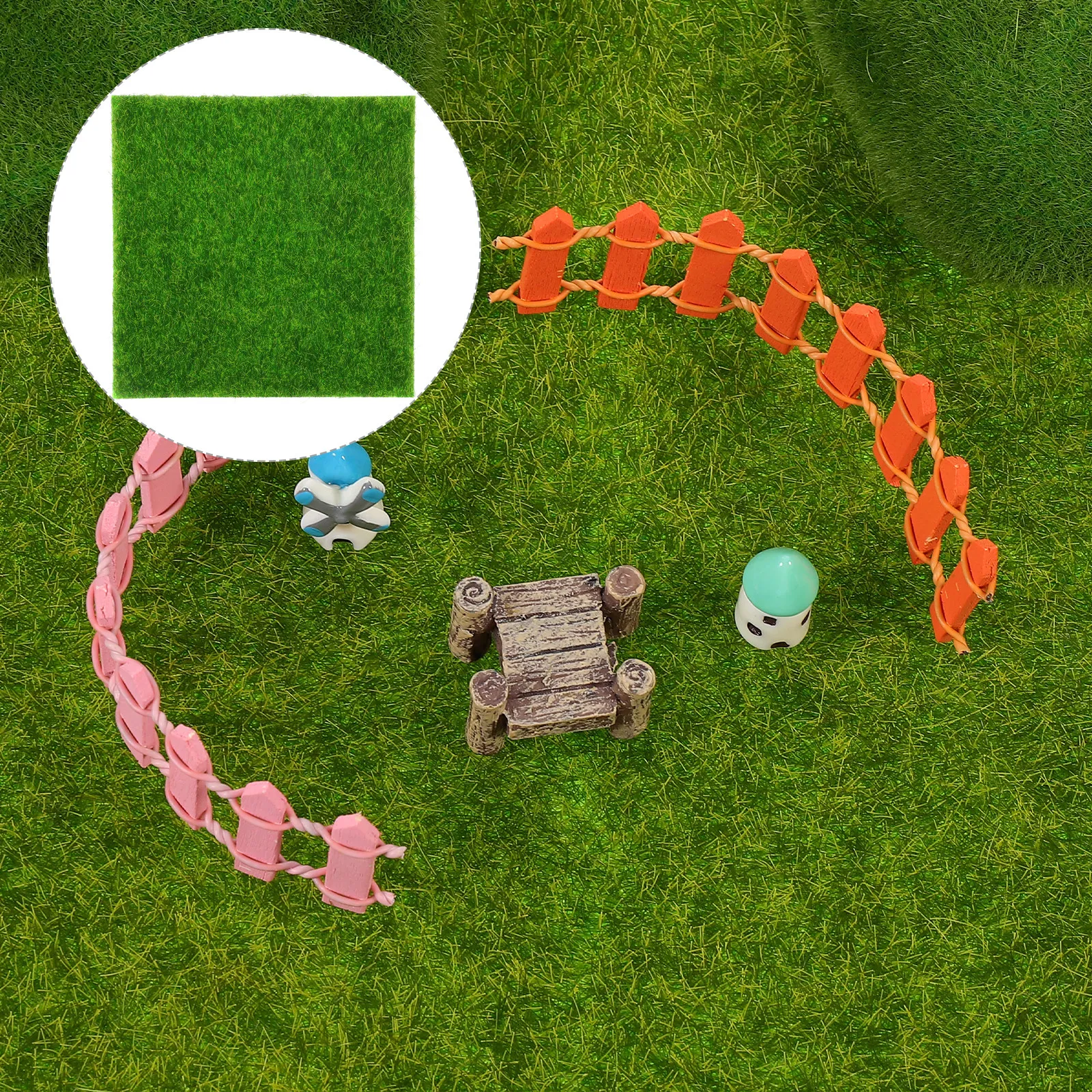 

Garden Decor Artificial Lawn Mini Fake Lawn Bright Color Lifelike Texture Smooth Edge Safe for Kids Indoor Outdoor Miniature