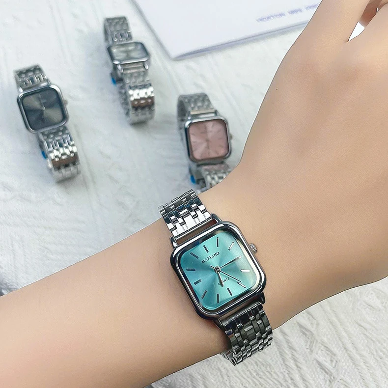 Edelstahl-Uhr für Damen, Ins-Stil, einfache Quarzuhr für Studenten, lässige Mode, vielseitige Luxus-Armbanduhr mit kleinem quadratischem Zifferblatt – Detail 11