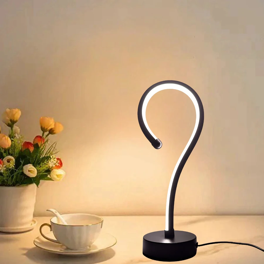 

A creative modern question mark desktop lamp, USB-powered with three-color dimmable lighting, suitable for multiple occasions.