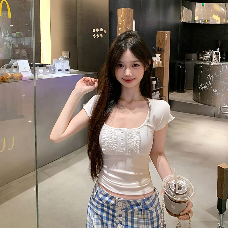 تي شيرت برقبة مربعة وأكمام قصيرة بتصميم دانتيل أمامي قصير غمد نسائي صيفي جميل للاستخدام اليومي