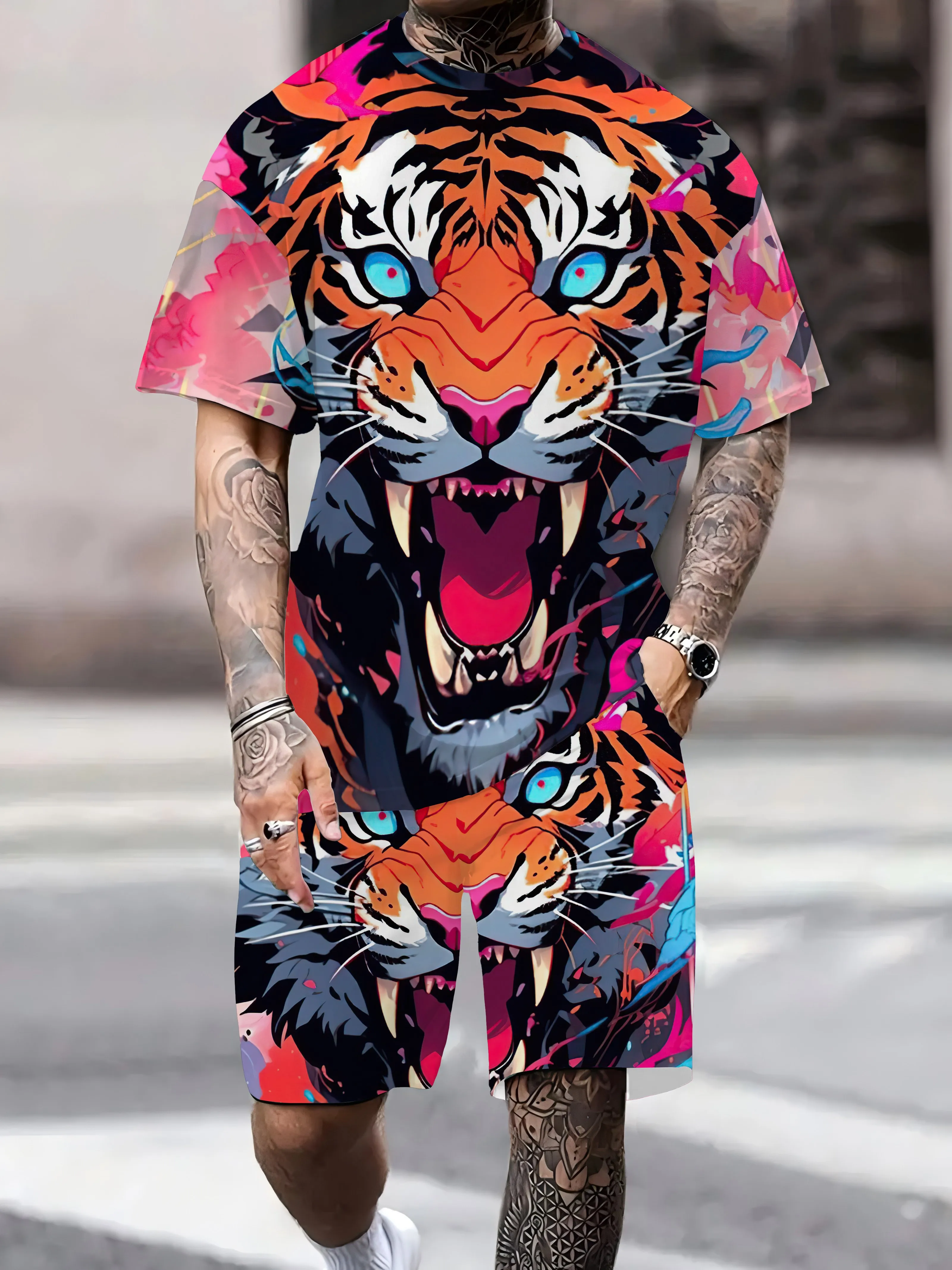 

2025-26 Summer New Fashion Trend Luxury Comfortable Sweat-absorbing Suit Travel Business Versatile T-shirt Shorts Suit