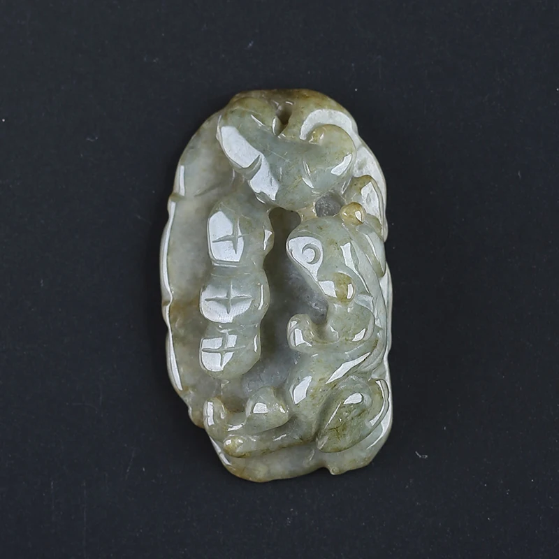 

Natural Jade Fashion Jewelry Necklace Accessories Carving Lizard Pendant Bead 50x29x14mm 24.2g