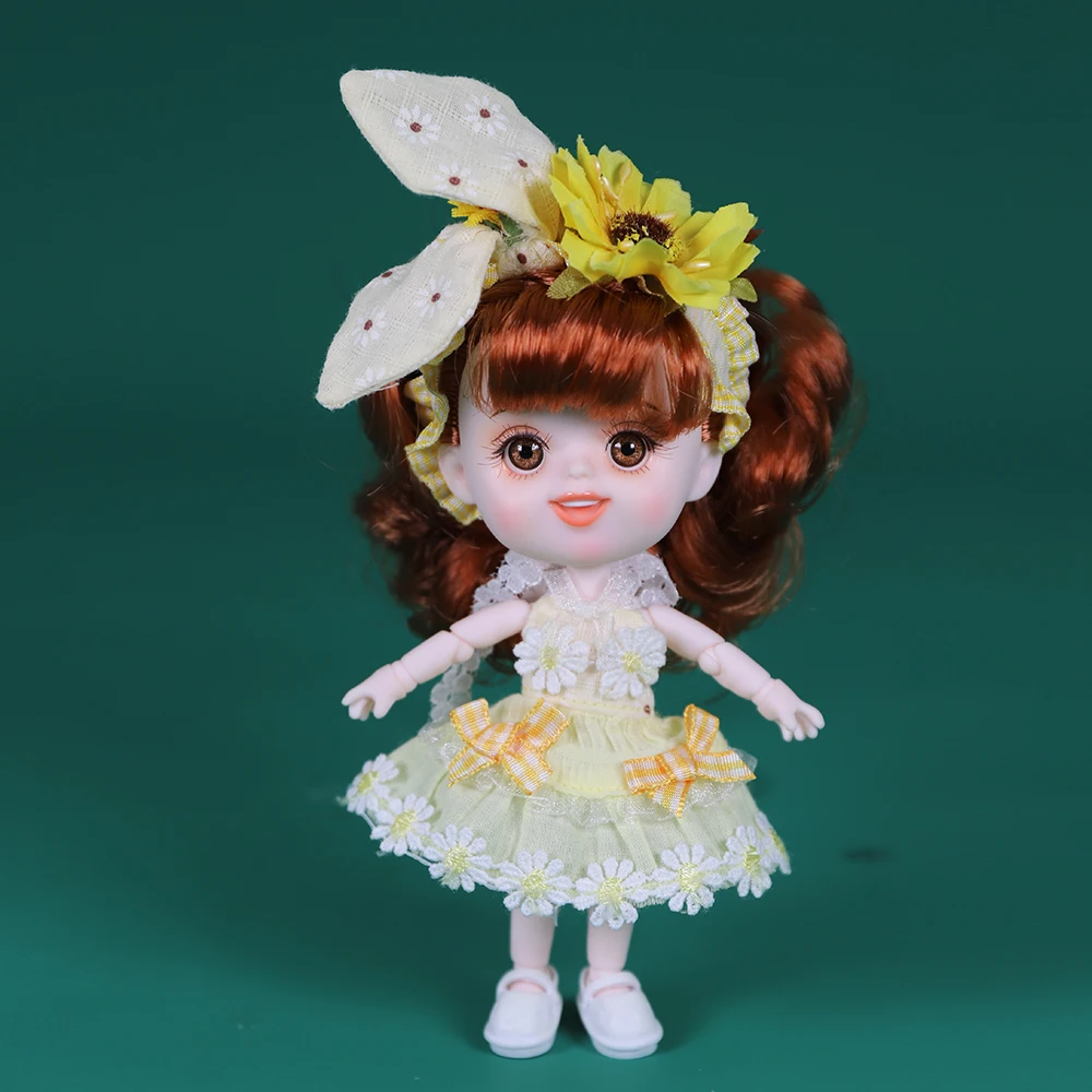 Middie Blythe Doll Yellow Sunflower Lace Dress 2
