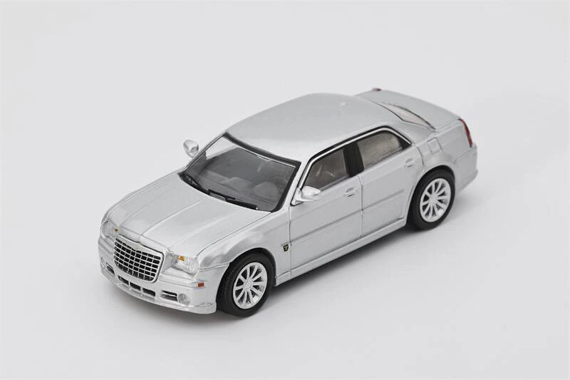 

1:64 300C SRT8 Silver LHD Diecast Collector's Vehicle Model Car