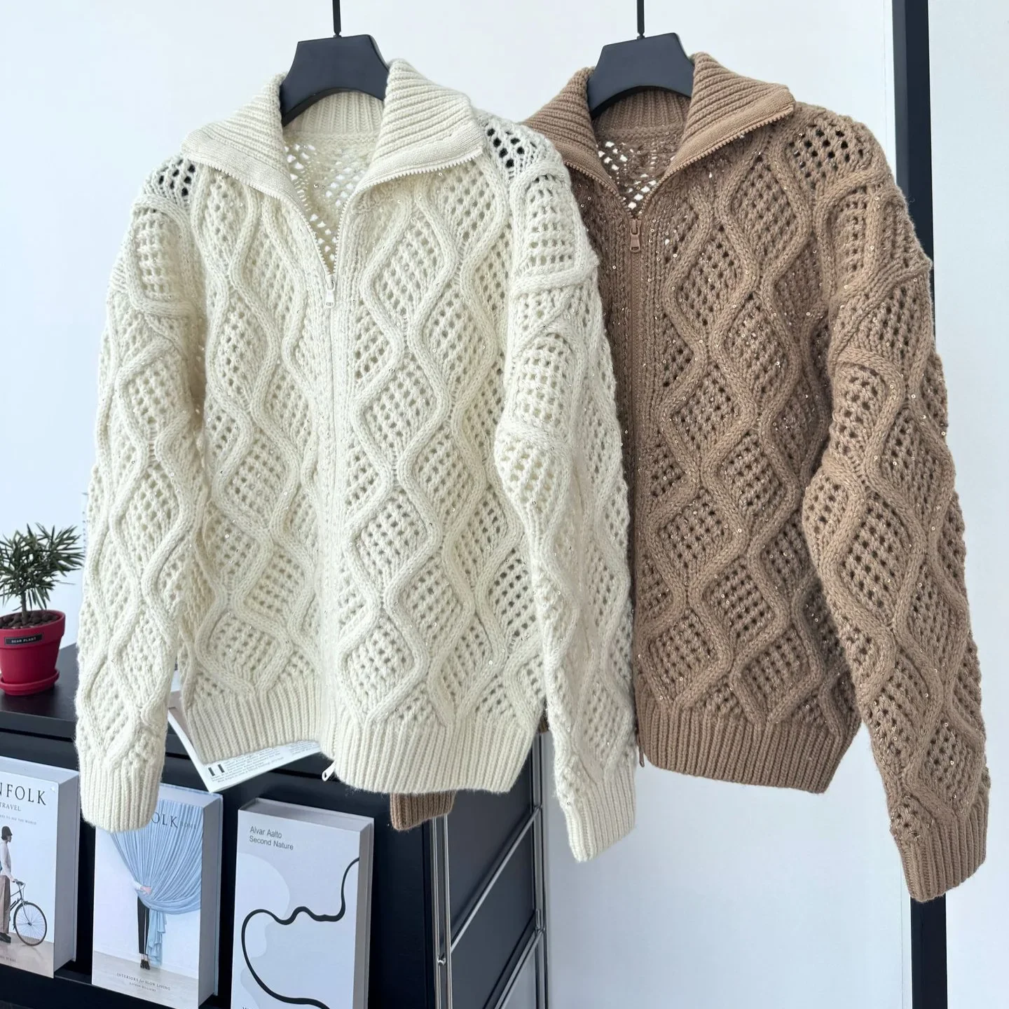 

2024 Autumn Winter New Lapel Three-dimensional Diamond Mesh Hollowed-out Hook Wool Thick Knit Zipper Coat Sweater