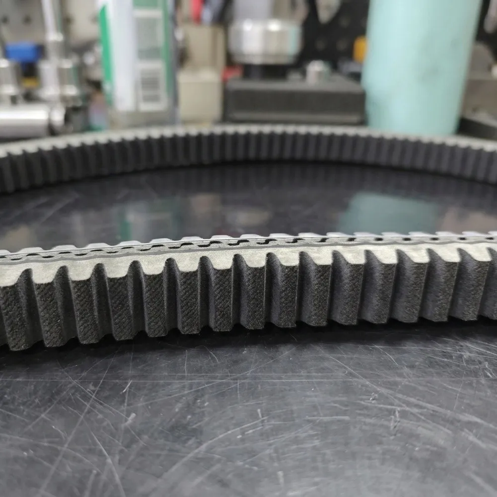 Black Golf Car Belt Friction Optimized Aramid Fiber Construction High Tensile Strength For Golf Course Transport