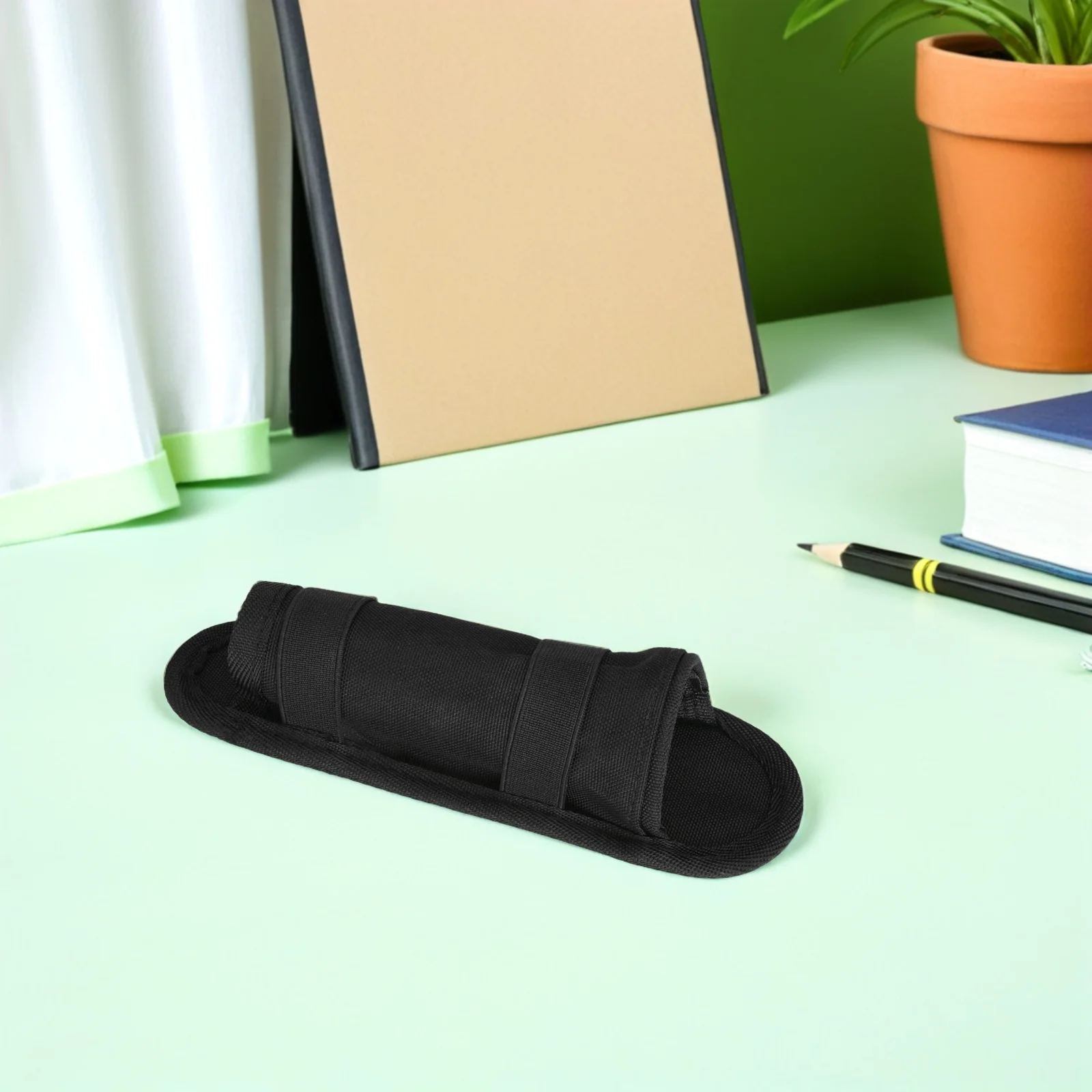 

Microphone Protective Cover Elastic Band Mic Belt Holder Adjustable For Stage Shockproof Handheld Mic Storage Clip