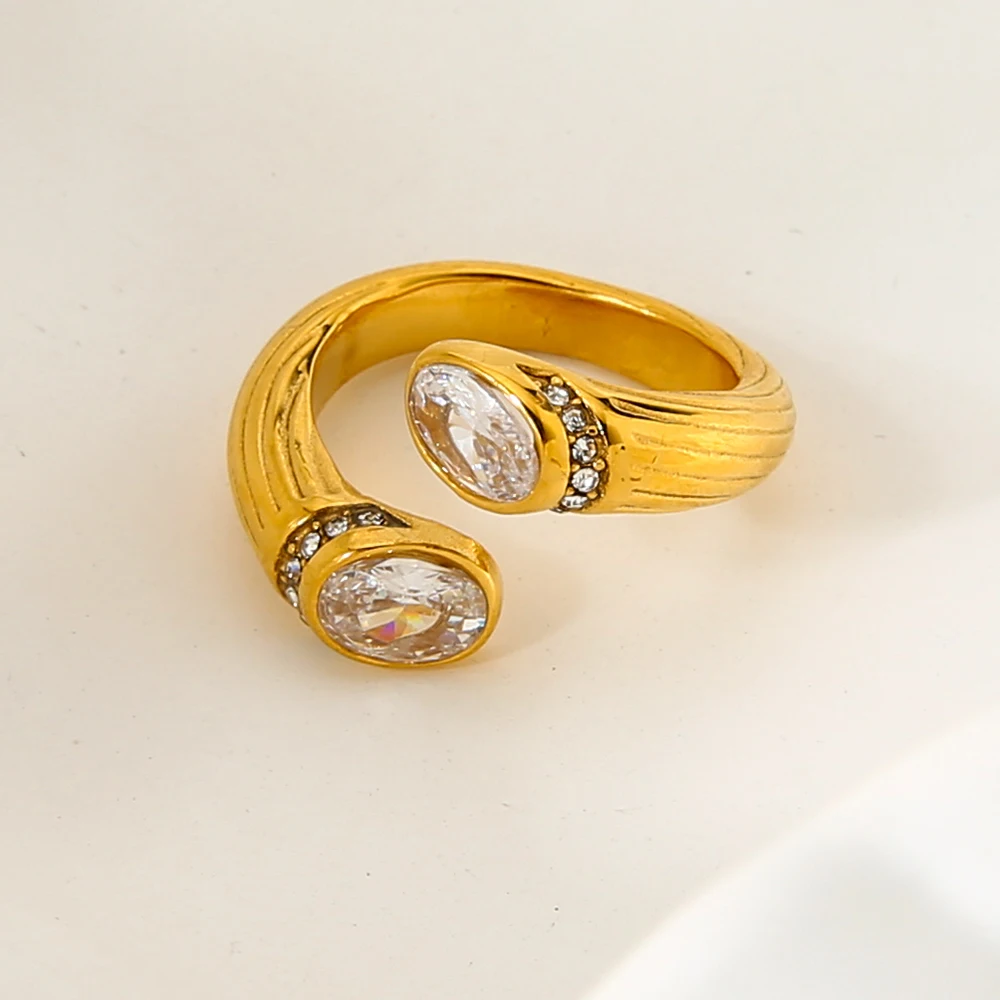 

Stylish Crossover Ring 18K Gold Plated Stainless Steel Oval Cubic Zirconia Band Fashion Waterproof Ring Jewelry for Women