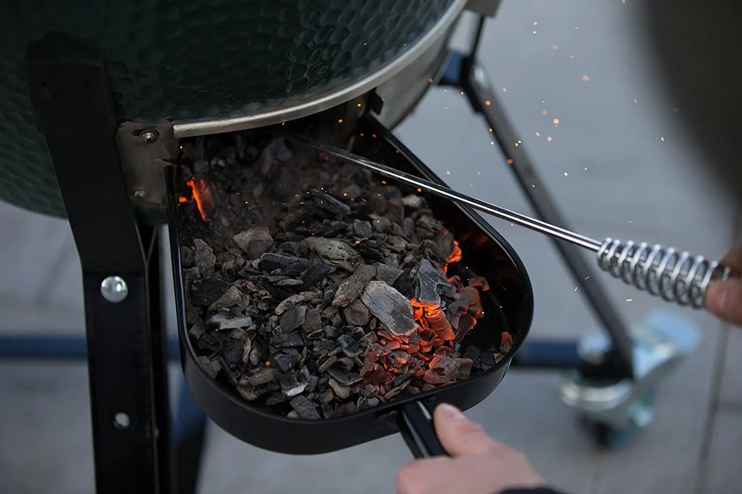 

Stainless Steel Ash Pan Big Green Egg Accessories Ash Tool for BGE Primo and Other Charcoal Kamado Stove(at+AP+GG)