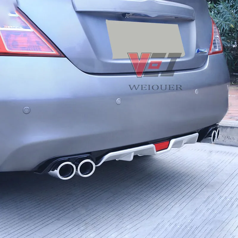 208 ABS Plastic Silver / Black Car Rear Bumper Rear Diffuser Spoiler Lip for Peugeot 208 Hatchback