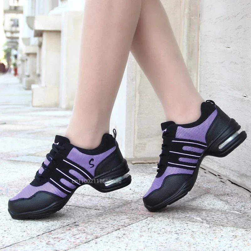 Damen-Tanzschuhe, weiche Sohle, rutschfest, atmungsaktives Mesh-Material, bequem, erhöhen die Körpergröße, quadratische Tanzschuhe für den Innen- und Außenbereich, modisch. – Detail 7