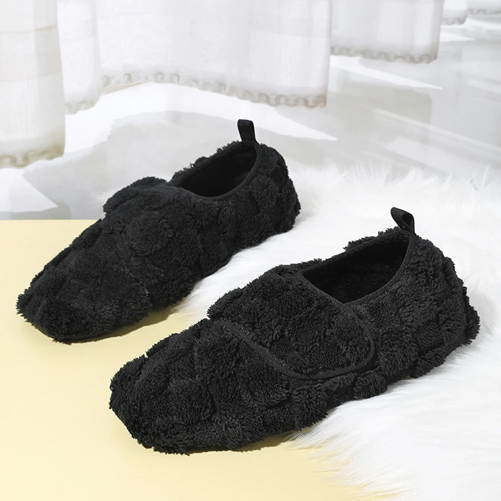 Warm Slip-on House Shoes Non Slip Flat Thermal Slippers Adjustable Cute Furry Slippers Hook and Loop Slippers for Autumn Winter