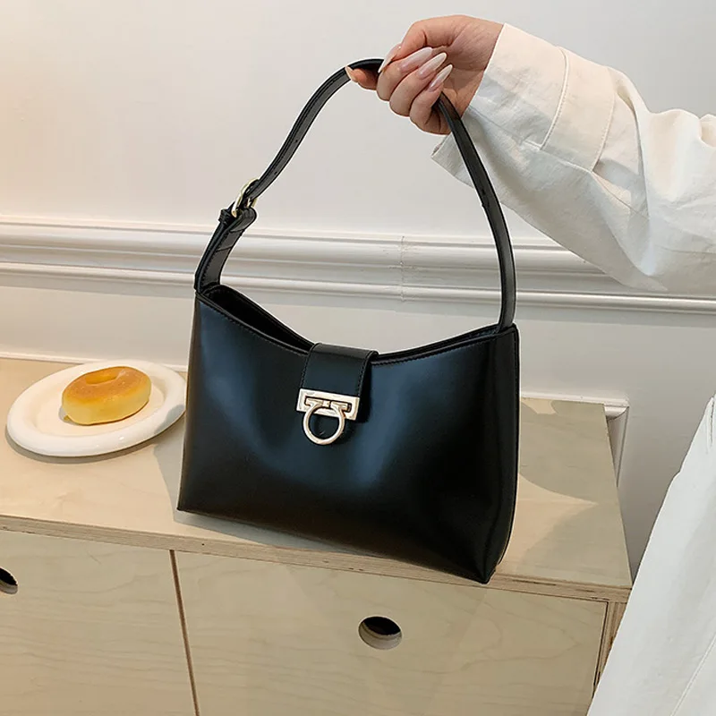 

Легкая роскошная сумка на плечо, модный брендовый дизайн, европейско-американская простая пригородная сумка, новая высококачественная повседневная сумка-тоут из искусственной кожи с замком