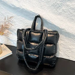 Niche Rhombus Large-capacity Fashion Autumn and Winter Cotton Clothing Bag Women's Shoulder Bag Portable Commuter Tote Bag
