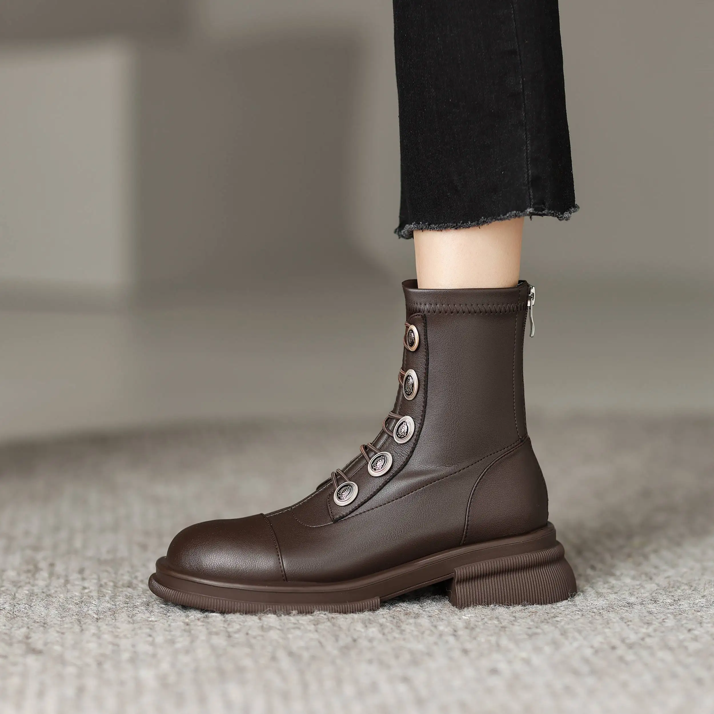 Krazing Pot Cow Leather Med Heels Metal Button Preppy Style Western Boots Winter Shoes Luxury Zip Classics Stretch Ankle Boots