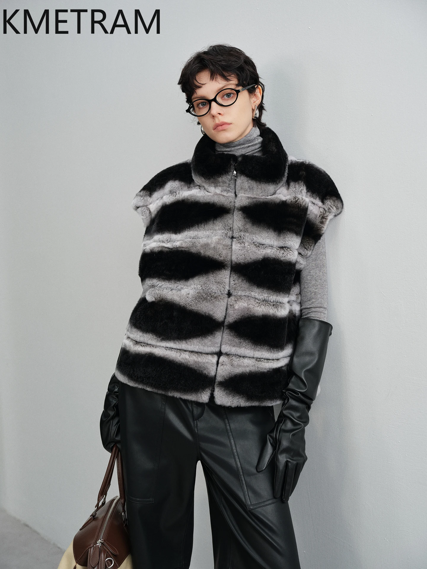 เสื้อกั๊กขนกระต่ายเร็กซ์แท้ 100% สไตล์โอลด์มันนี่สำหรับผู้หญิง เสื้อโค้ทขนสัตว์แท้แบบไม่มีแขน คุณภาพสูงสำหรับฤดูหนาว ปี 2025 шуба женская