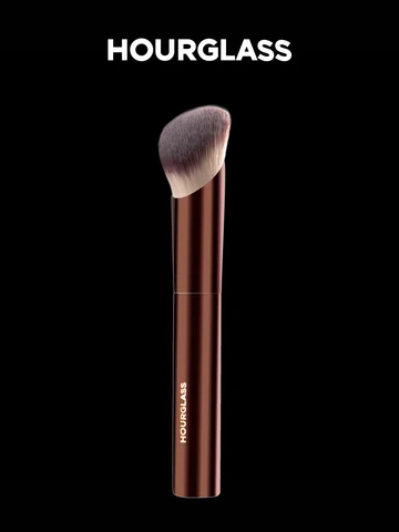 アワーグラス アンビエント ソフトグロウファンデーションブラシ Amazon.com: Hourglass Ambient Soft Glow Foundation Brush