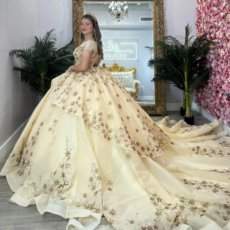 فساتين Quinceanera الكاكي قبالة الكتف الترتر زين الدانتيل الديكور كريستال تول حفلة عيد ميلاد الحلو 16 فستان Vestidos 15