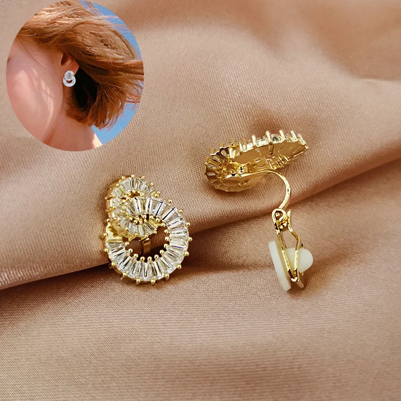 Trendy AAA Baguette Cubic Zirconia Clip on Earrings for Women Fashion Circle Without Piercing Earrings Bridal Wedding Accessorie