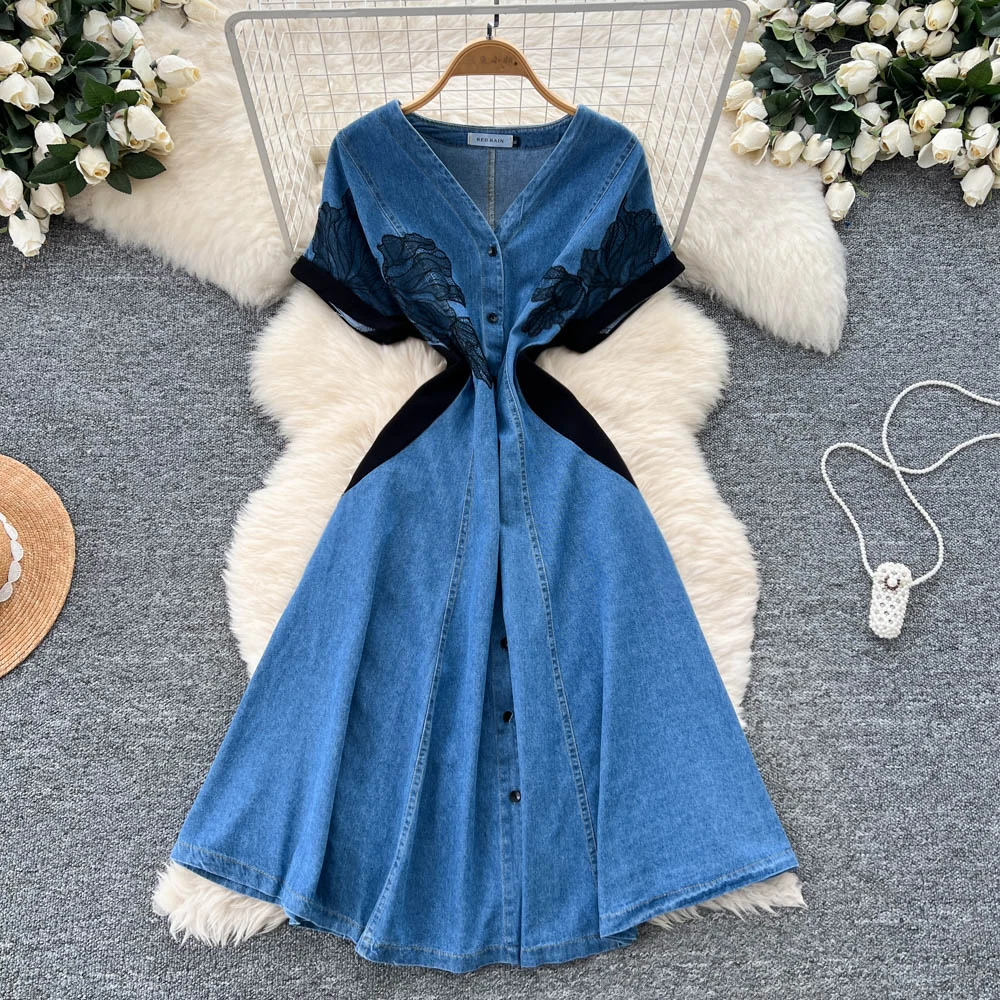 Chic vintage manica corta Bottone ricamato Impiombato Elegante fata moda coreana Boho Vestito estivo abbigliamento donna