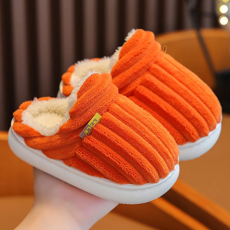 Bebealy Winter kinderpluche thuis baby katoenen pantoffels zachte katoenen kinderpantoffels jongens en meisjes antislip warme pantoffels