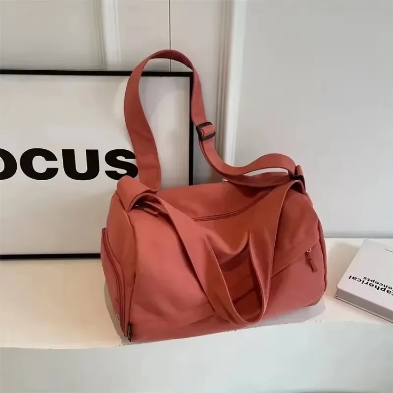 

Casual Solid Large Capacity Travel Tote Simple Fashion Versatile Sense of Luxury Shoulder and Crossbody Bags for Women 2025 Hot