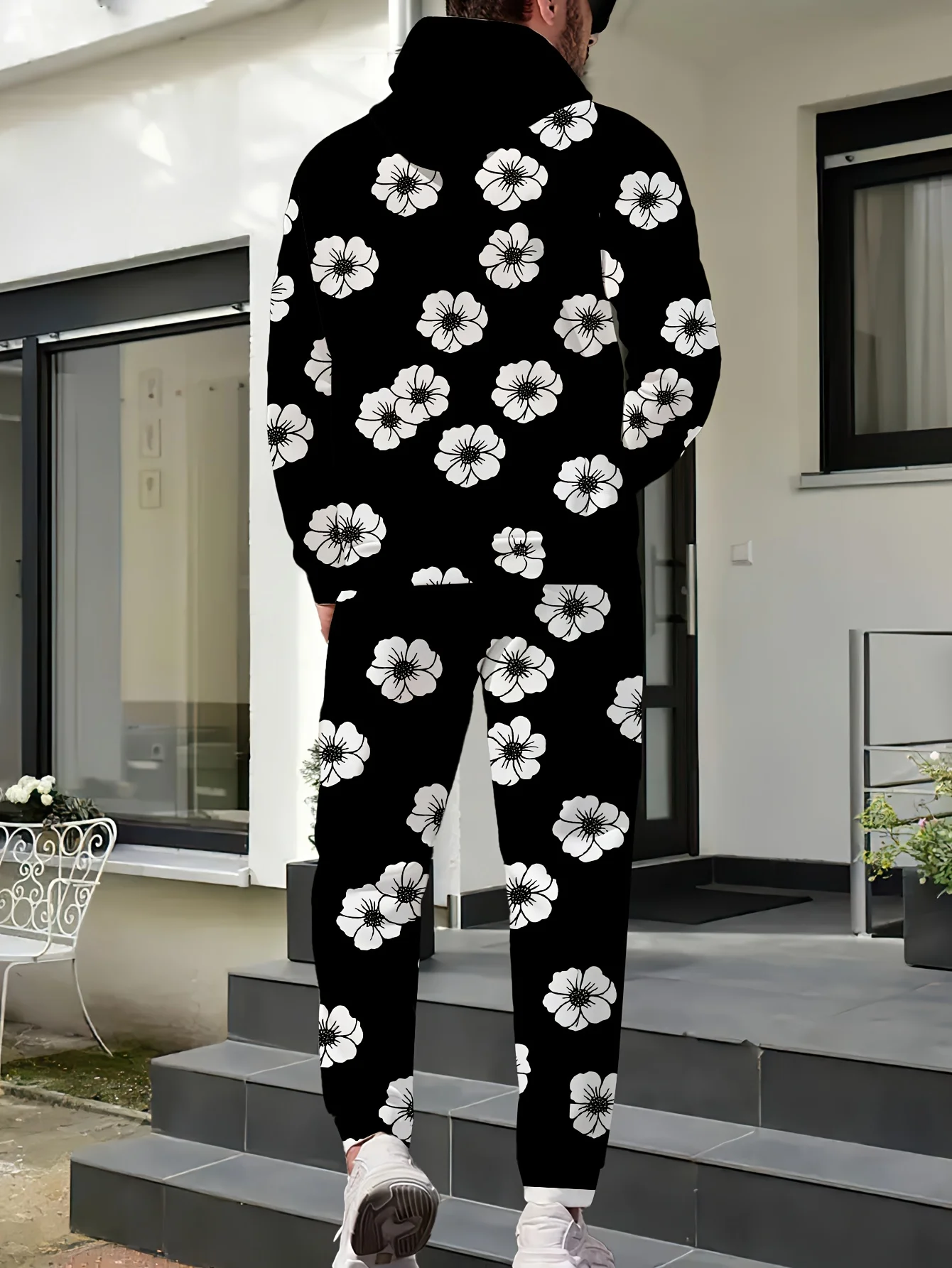 Pada Musim Semi dan Gugur 2025, setelan hoodie pria terlaris adalah streetwear kasual dan modis dengan cetakan 3D.