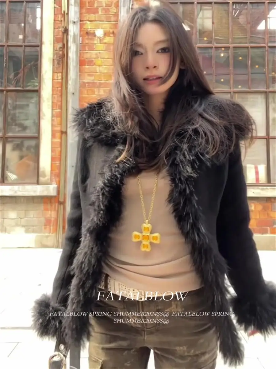 สีดํา Furry Patch Turn-Down COLLAR สั้นเสื้อกันหนาวผู้หญิงโกธิคฤดูใบไม้ผลิฤดูใบไม้ร่วง Y2k Slim Punk Grunge เปิดเสื้อด้านบน