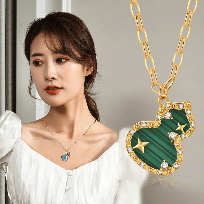

Titanium steel shining star style, internet-famous design sense, Gourd girl collarbone chain, cold style necklace